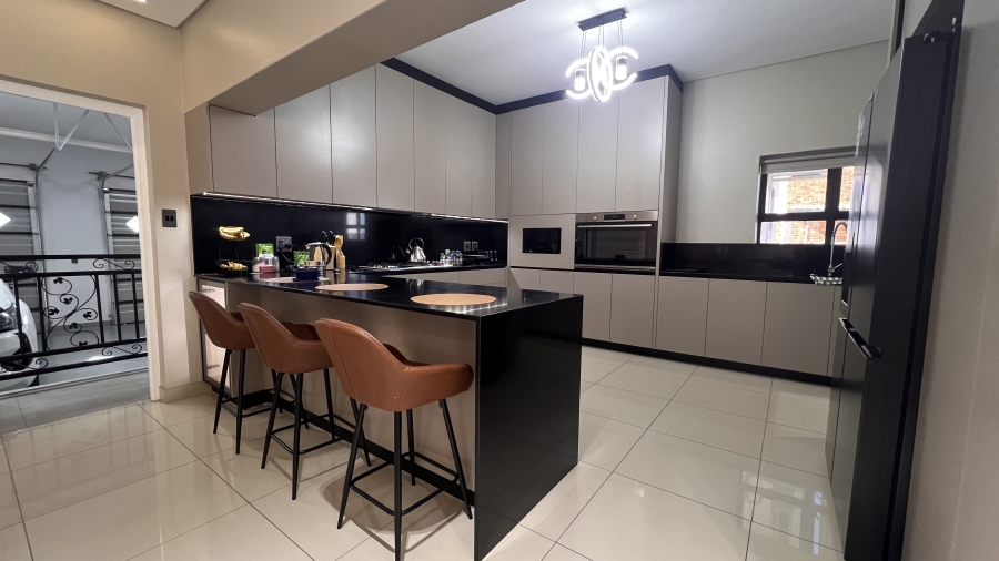 5 Bedroom Property for Sale in Malmesbury Rural Western Cape